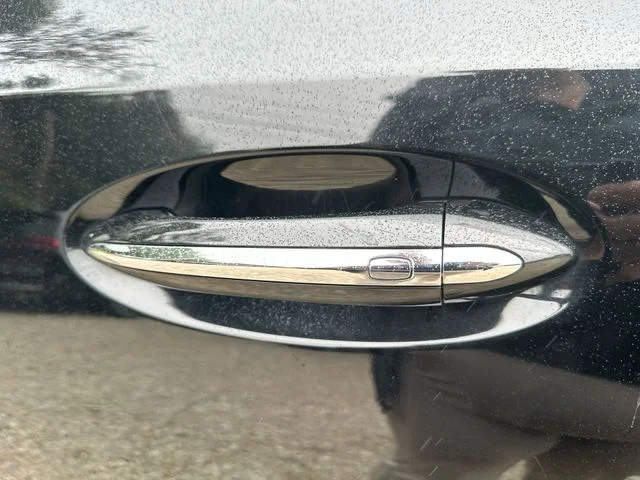 Used 2021 Black Buick Essence image 52
