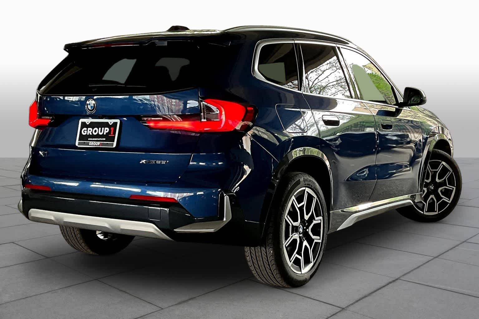 Certified Used 2025 Phytonic Blue Metallic BMW xDrive28i image 12