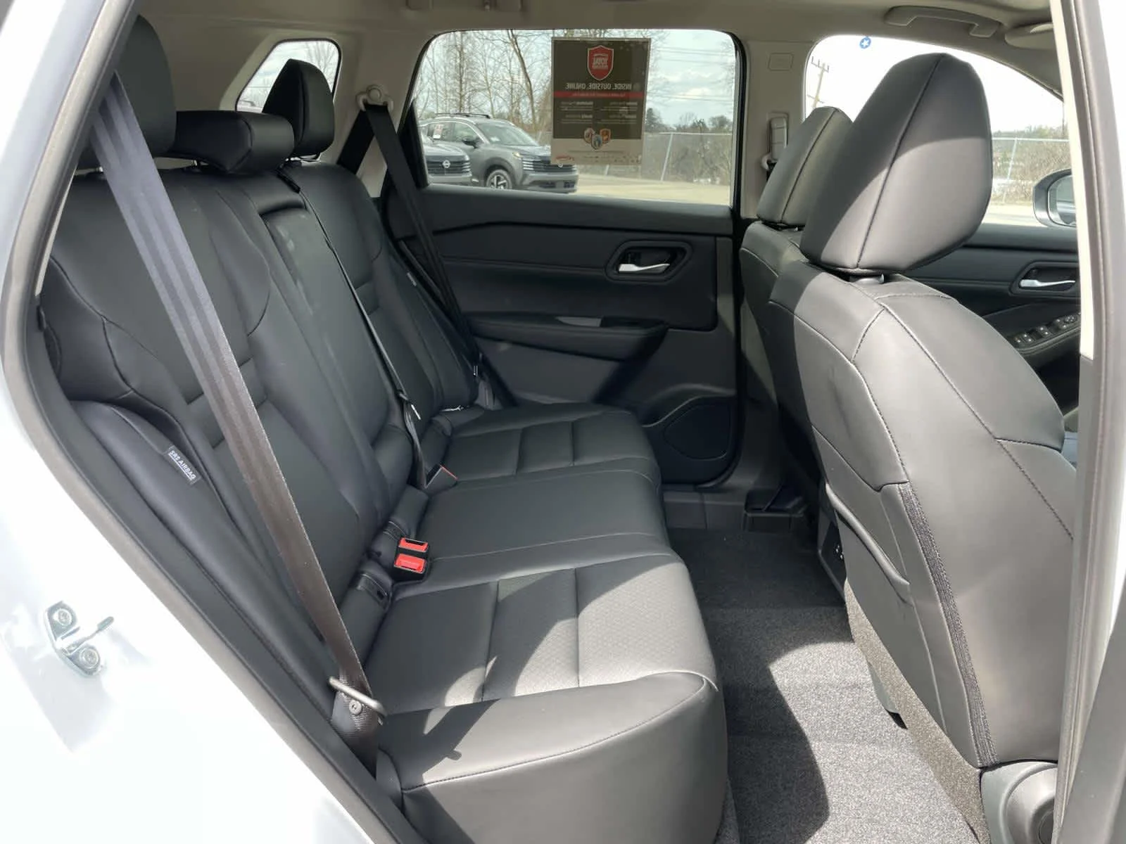 New 2026 Everest White Pearl Tricoat Nissan Dark Armor image 22