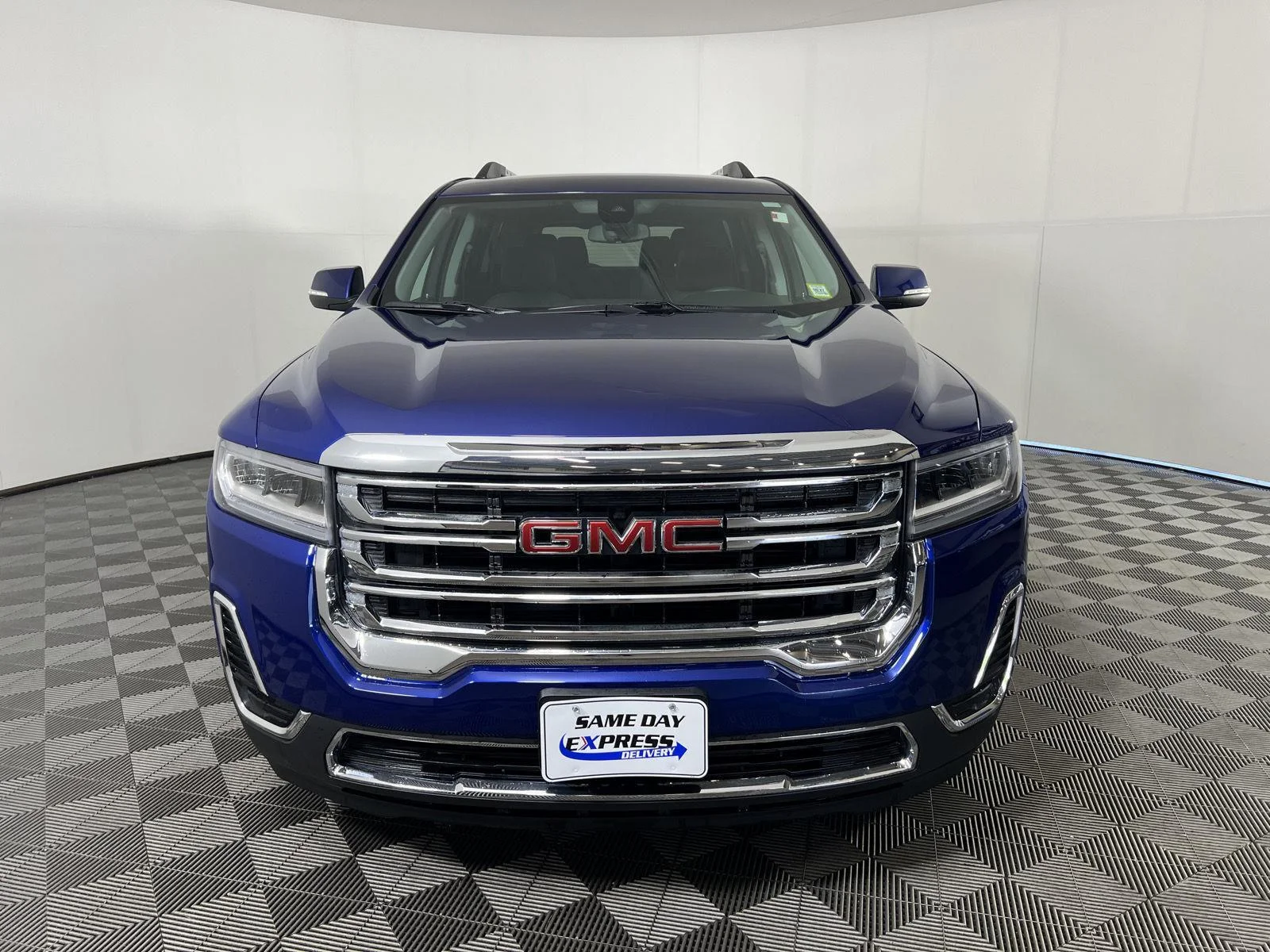 Used 2023 Ultra Blue Metallic GMC SLE image 26