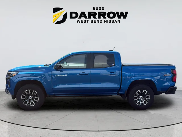 Used 2023 Blue Chevrolet Z71 image 2