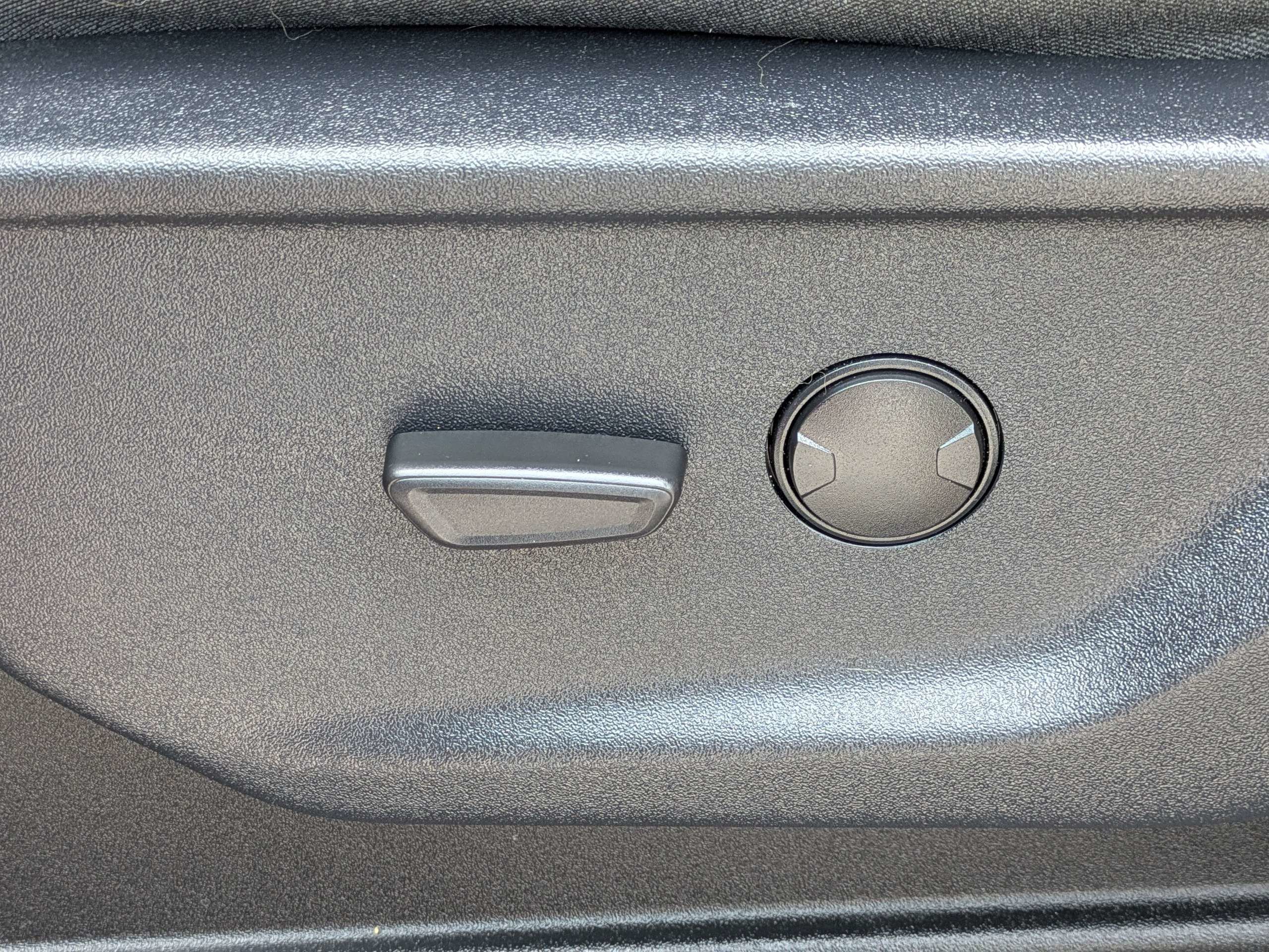 Used 2023  Ford XLT image 19