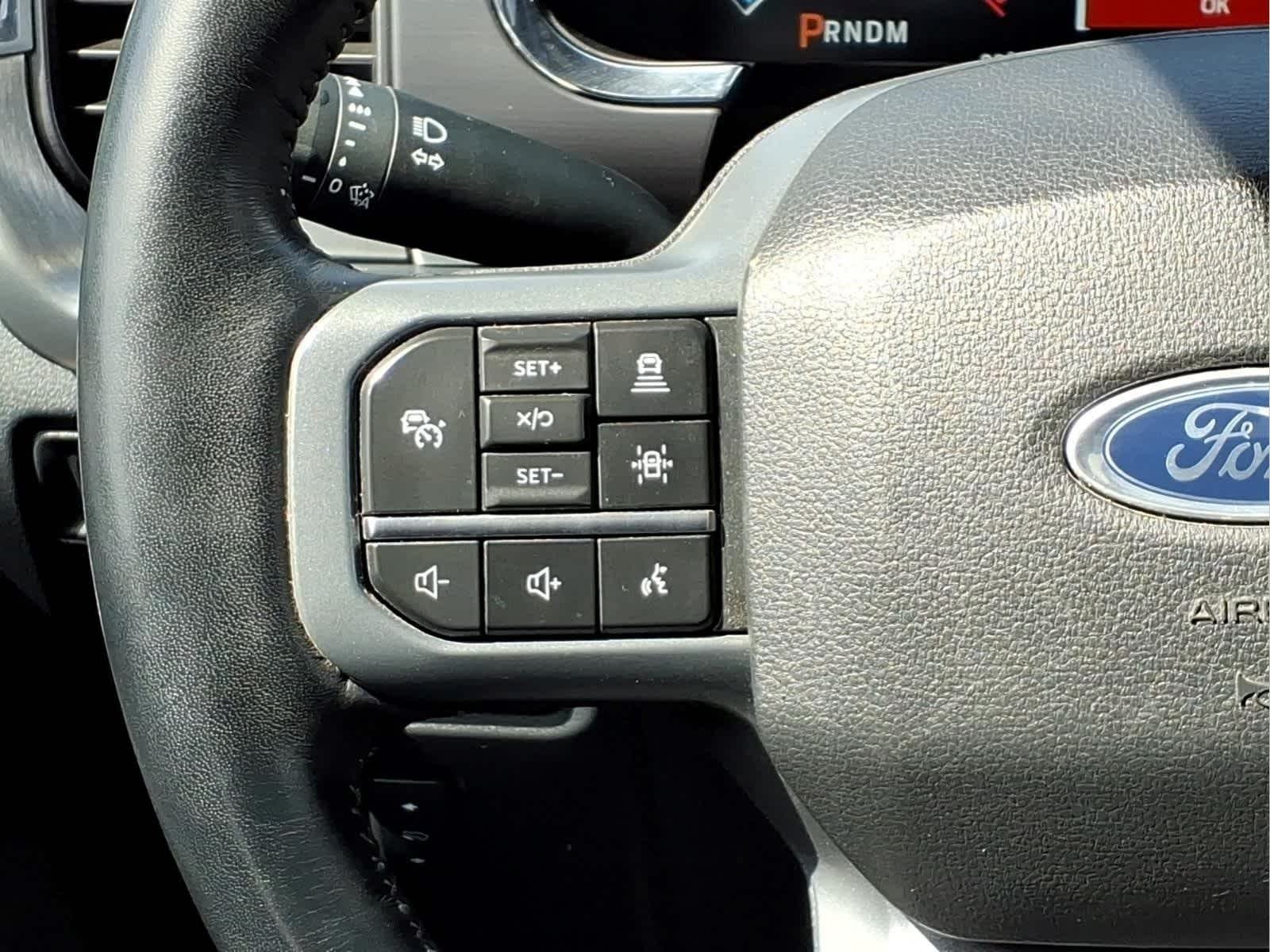 Used 2023 Iconic Silver Ford LARIAT image 22