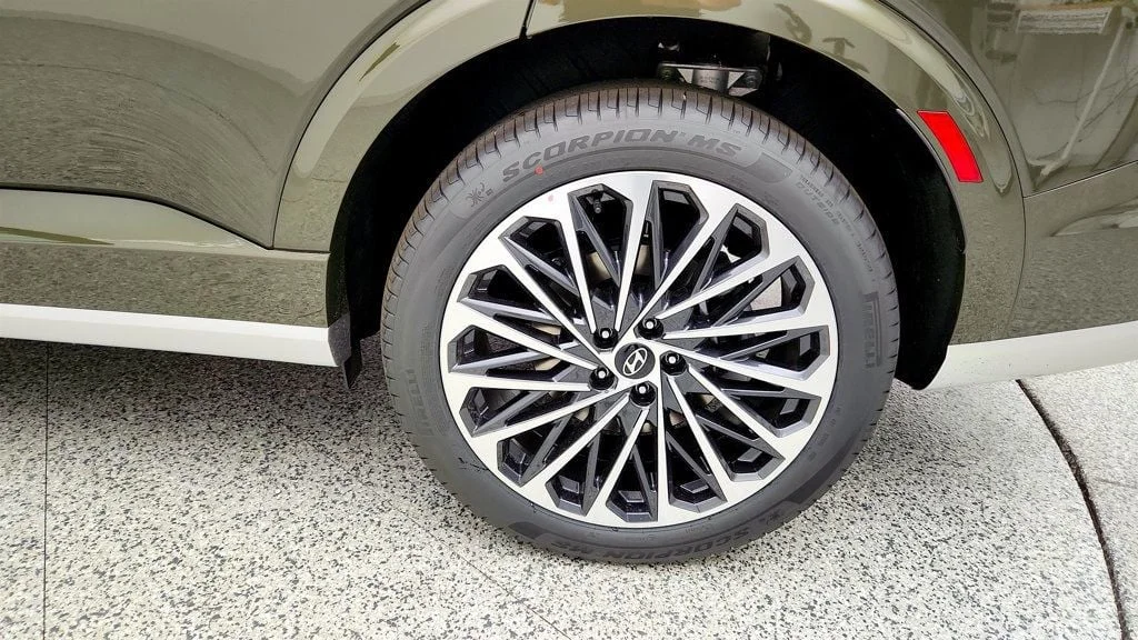 Used 2026 Titan Charcoal Pearl Hyundai Calligraphy AWD image 9