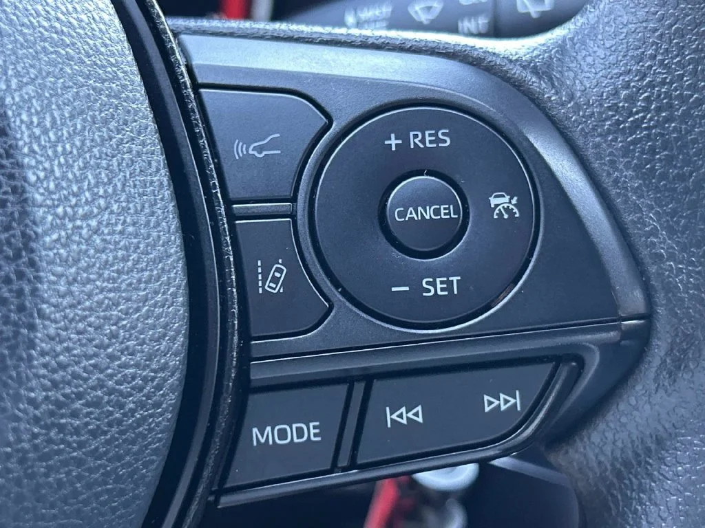 Certified Used 2025 Silver Toyota LE image 29