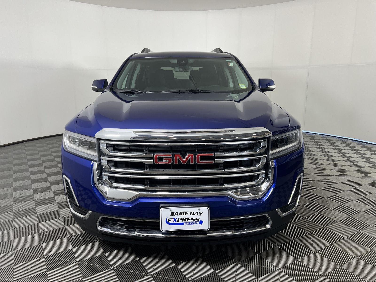 Used 2023 Ultra Blue Metallic GMC SLE image 26