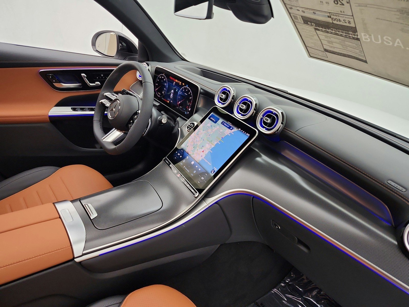 New 2026 MANUFAKTUR Moonlight White Metallic Mercedes-Benz GLC 300 4MATIC® Coupe image 14