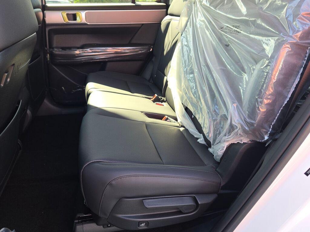 New 2026 White Hyundai SEL image 19