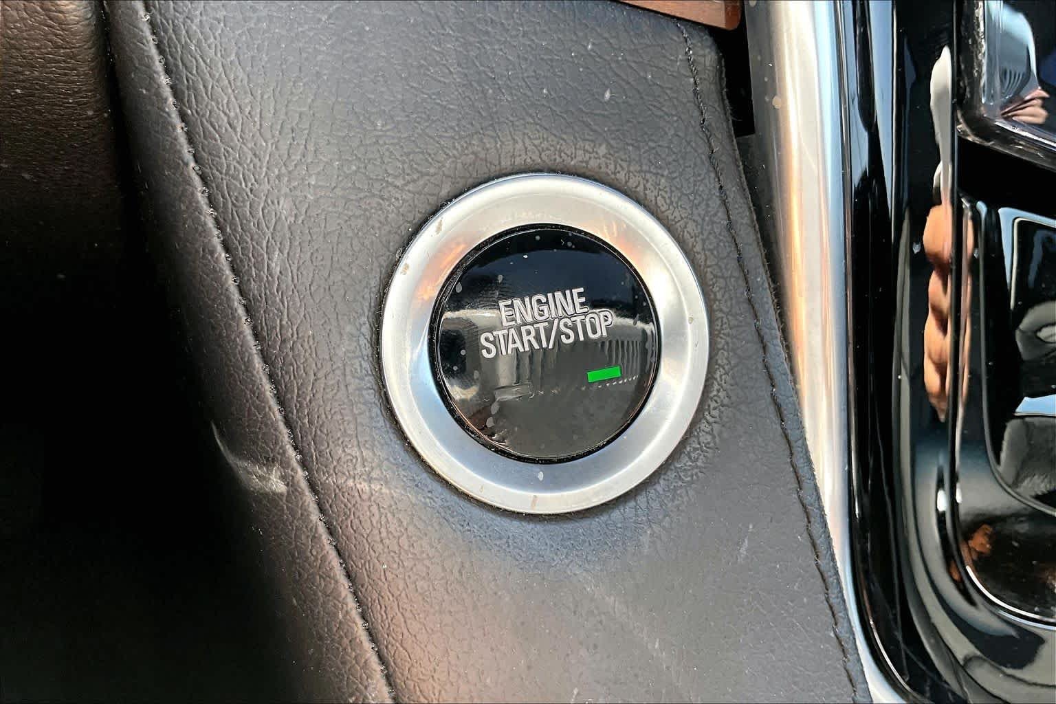 Used 2020 Black Raven Cadillac Luxury image 32