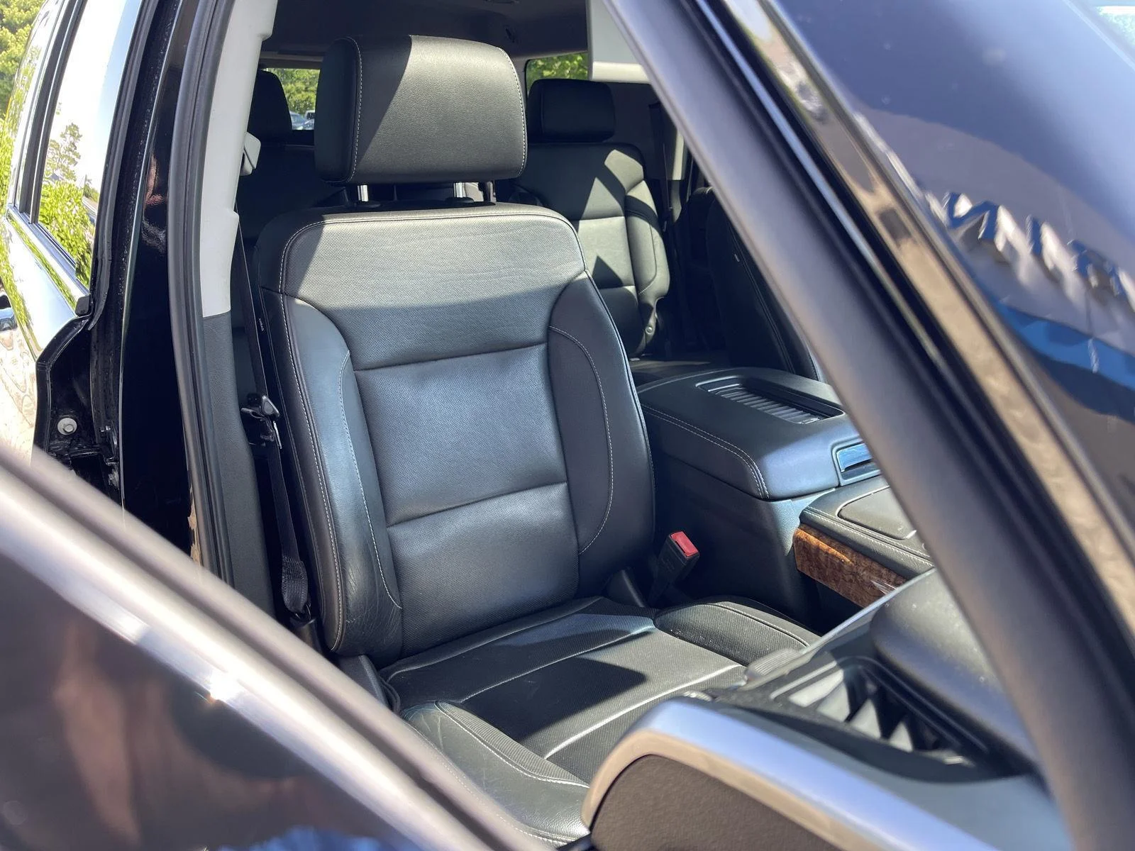 Used 2020 Black Chevrolet Premier image 37
