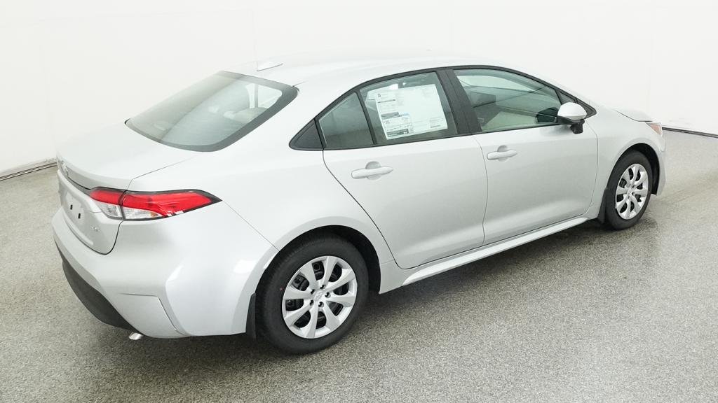 New 2026 Classic Silver Metallic Toyota LE image 21