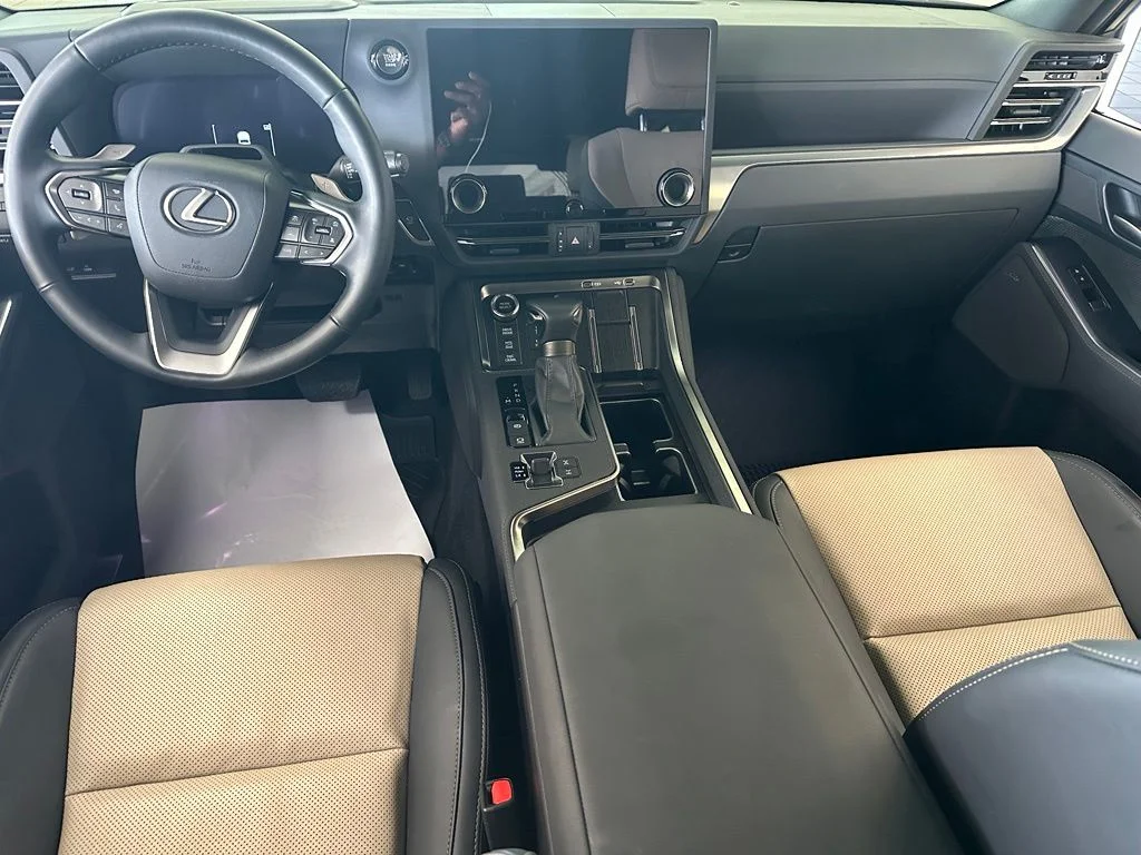 2024 Lexus GX Overtrail+ - Photo 14