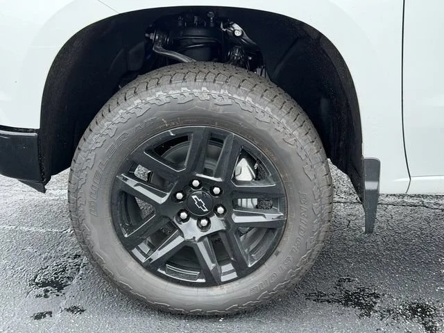 New 2026 Summit White Chevrolet LT Trail Boss image 10