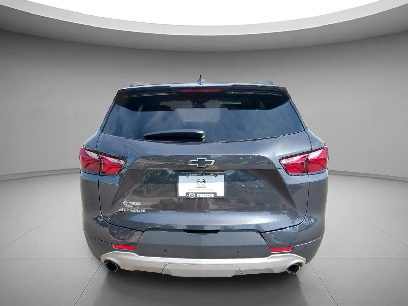 Used 2022 Iron Gray Metallic Chevrolet LT image 4