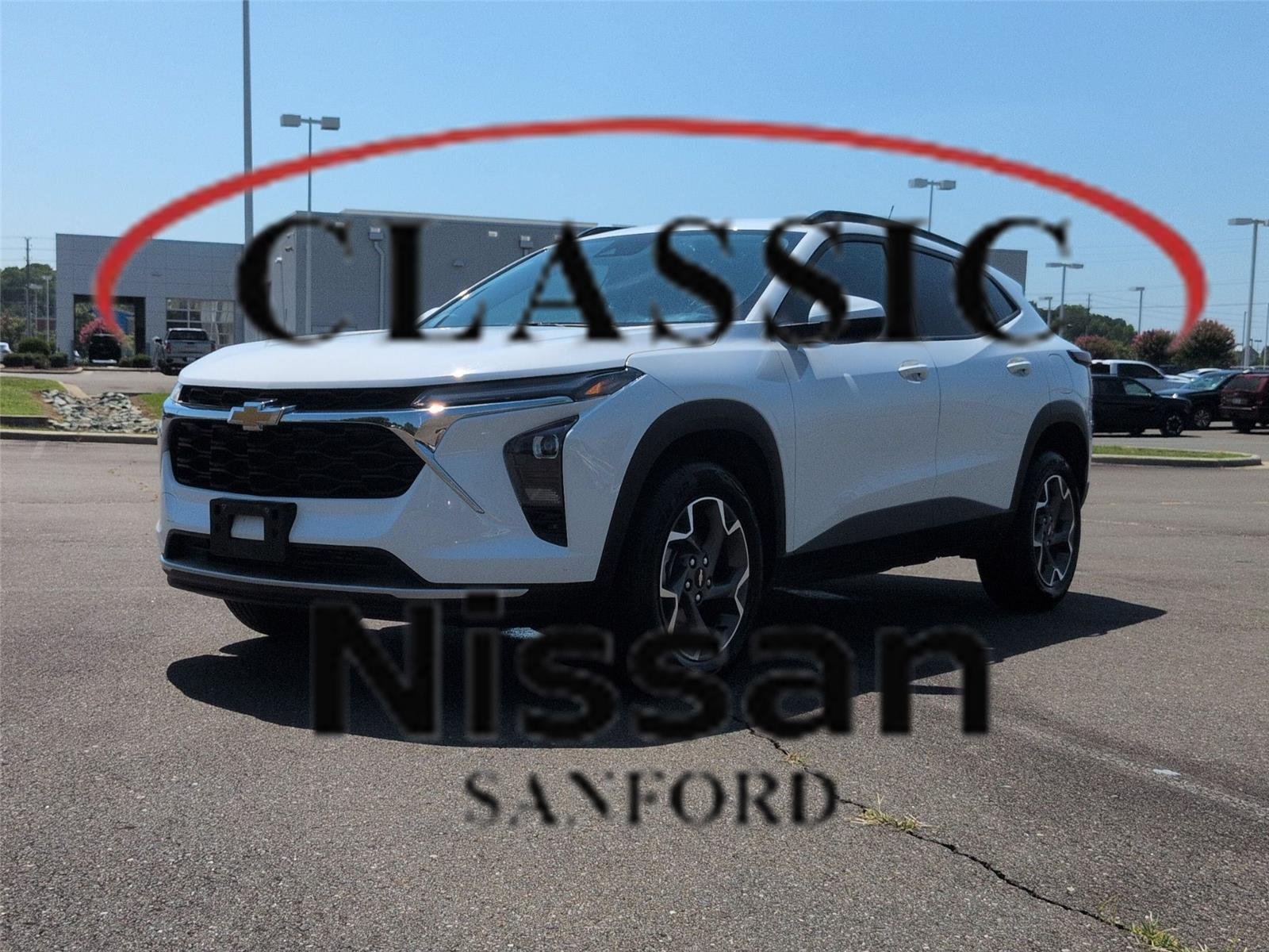 Used 2025  CHEVROLET 1LT image 1