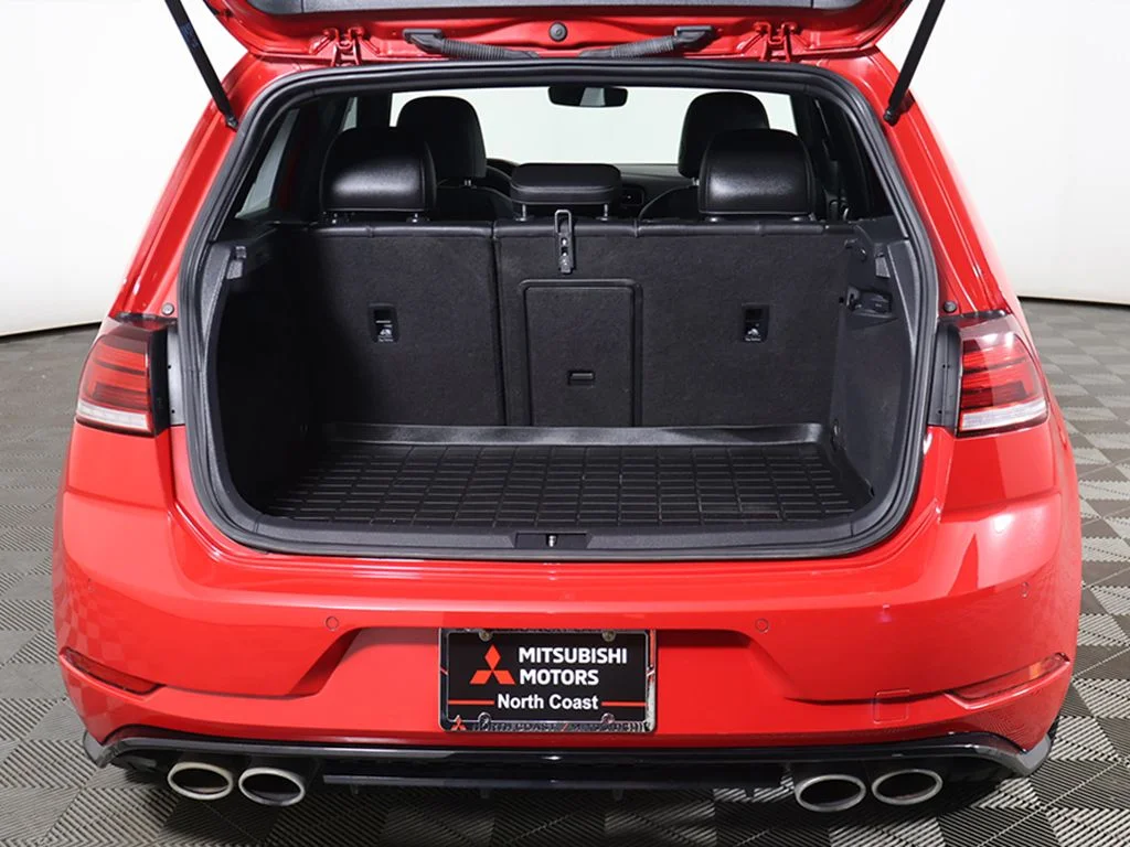 Used 2019 Red Volkswagen DCC & Navigation 4Motion image 16
