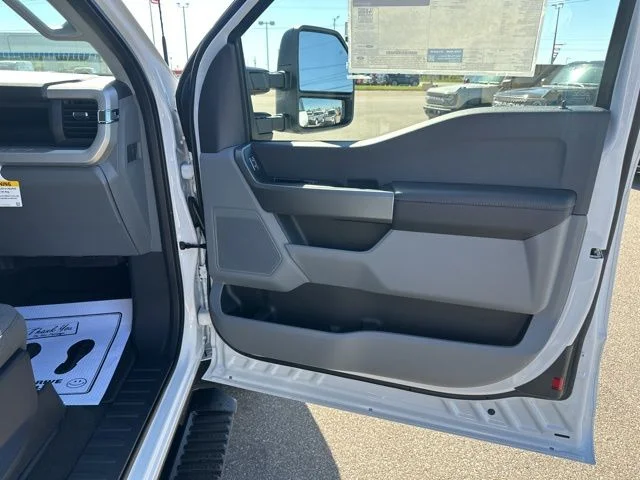 2026 Ford F-350 Super Duty XL - Photo 12