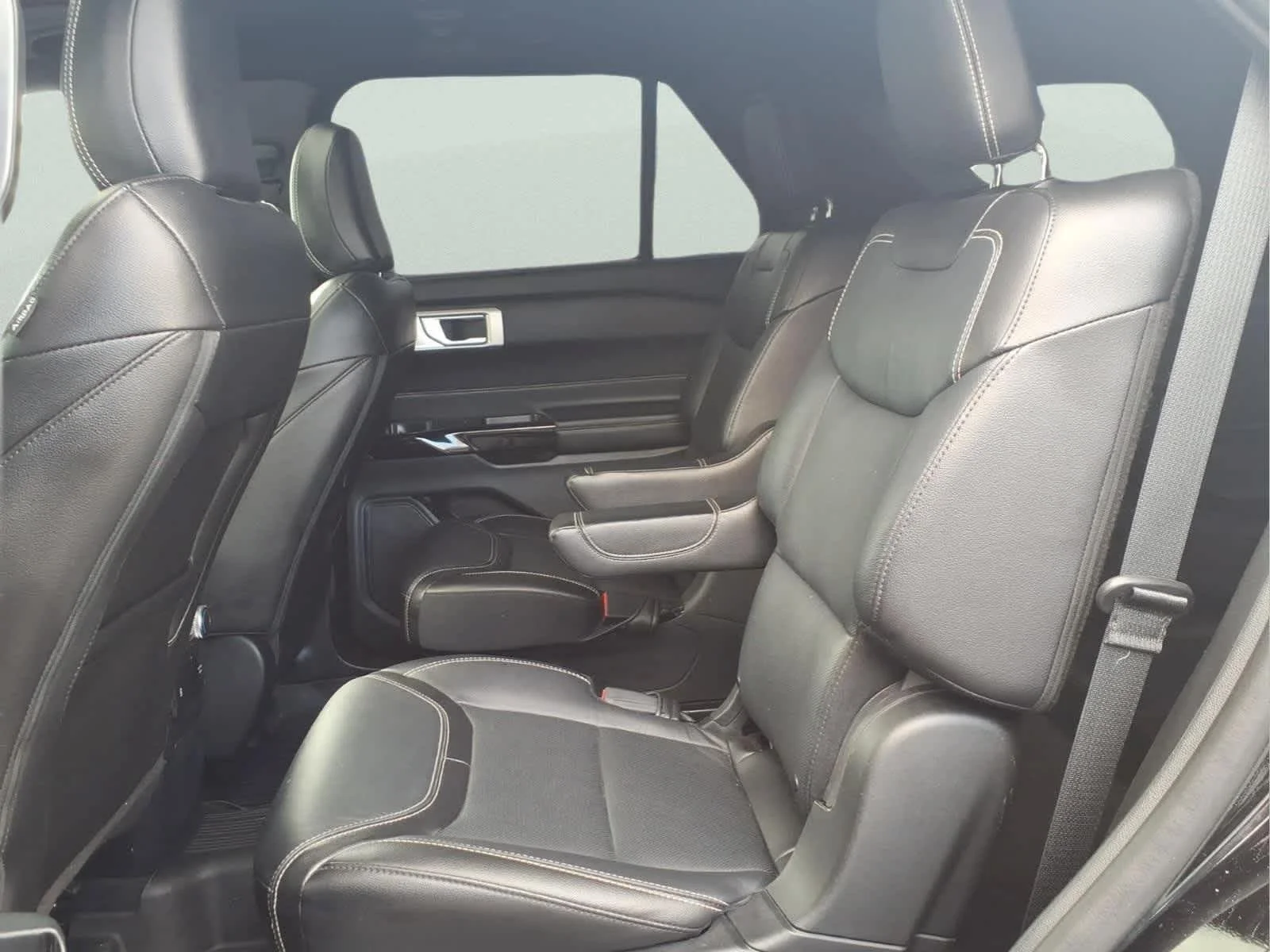 Used 2023 Agate Black Ford ST image 30