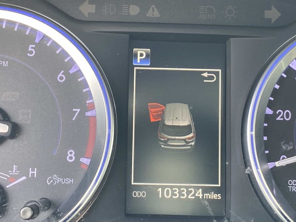 Used 2017 White Toyota XLE image 35