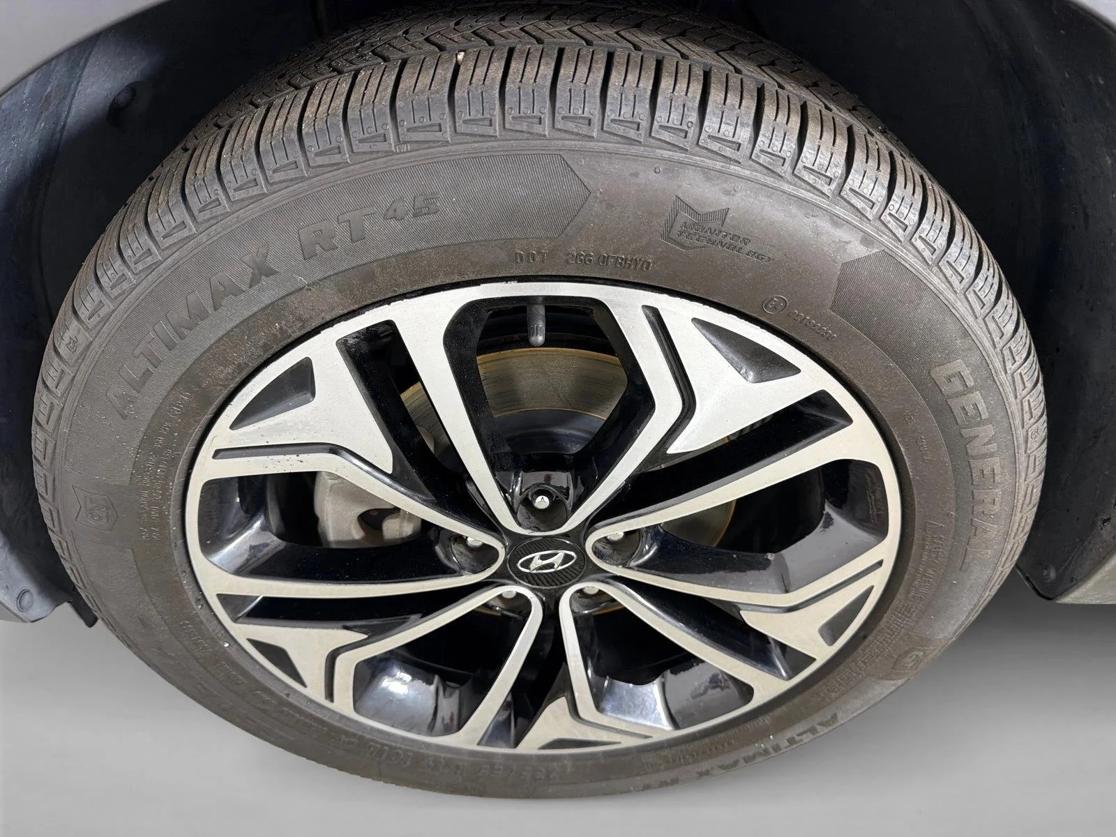 Used 2020 Gray Hyundai Limited image 13