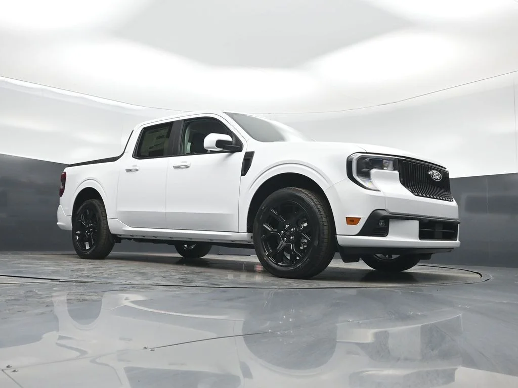 New 2025 Oxford White Ford Lobo Standard image 3