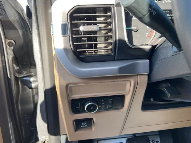 Used 2023 Gray Metallic Ford XLT image 20