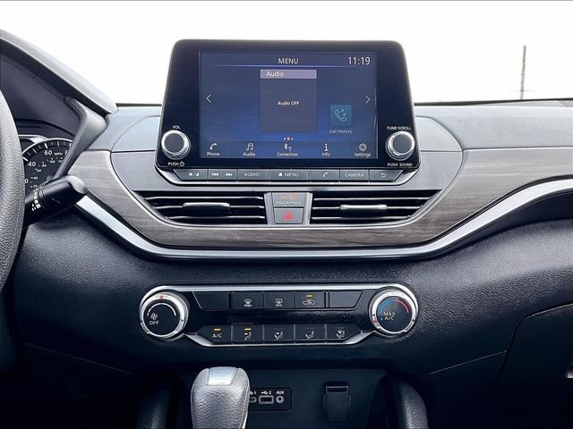 Used 2024 Brilliant Silver Metallic Nissan 2.5 SV image 18