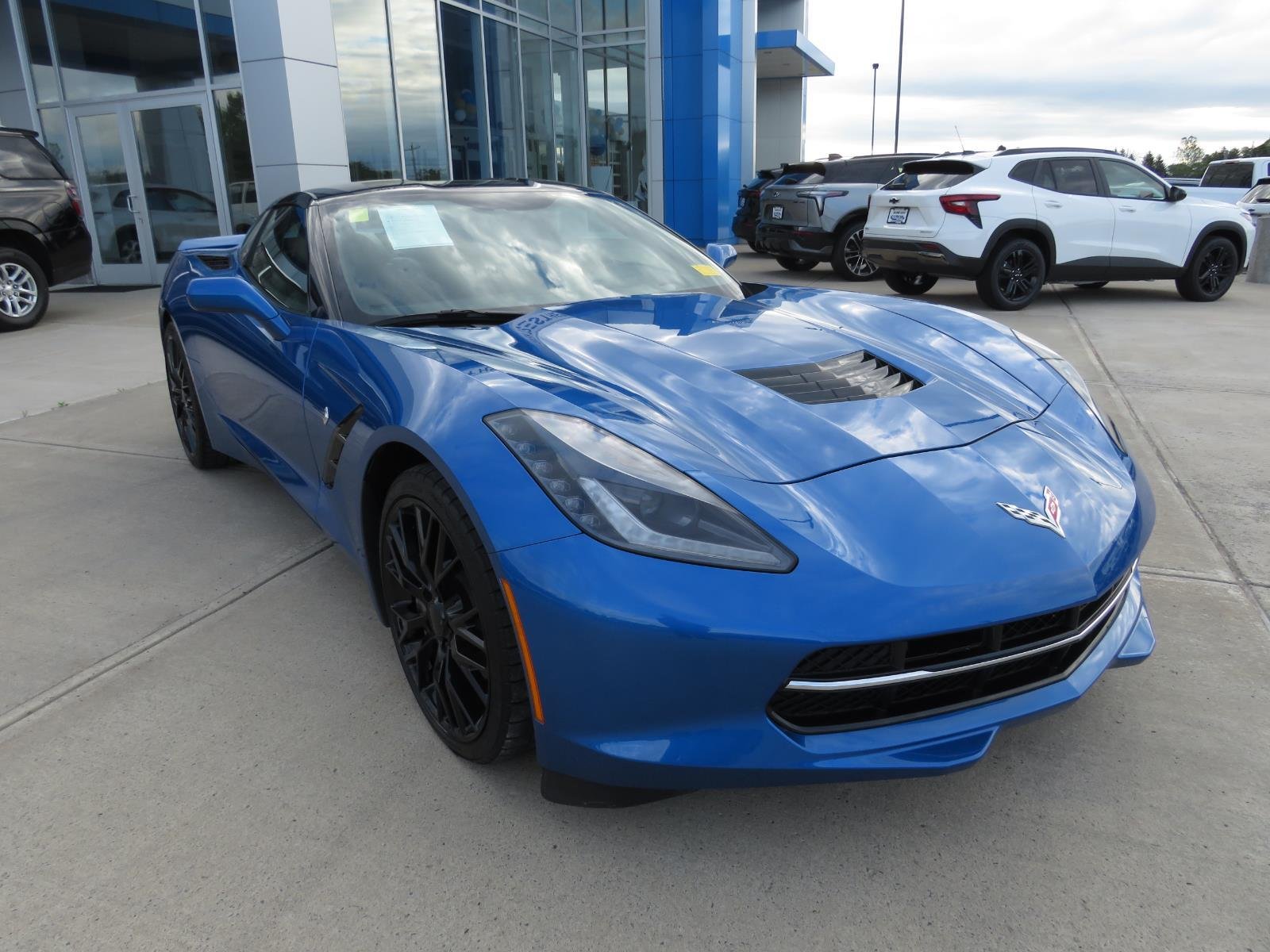 Used 2015  CHEVROLET  image 2