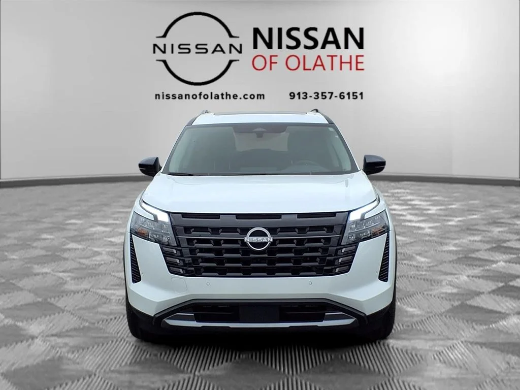New 2026 Everest White Pearl TriCoat Nissan Platinum image 31