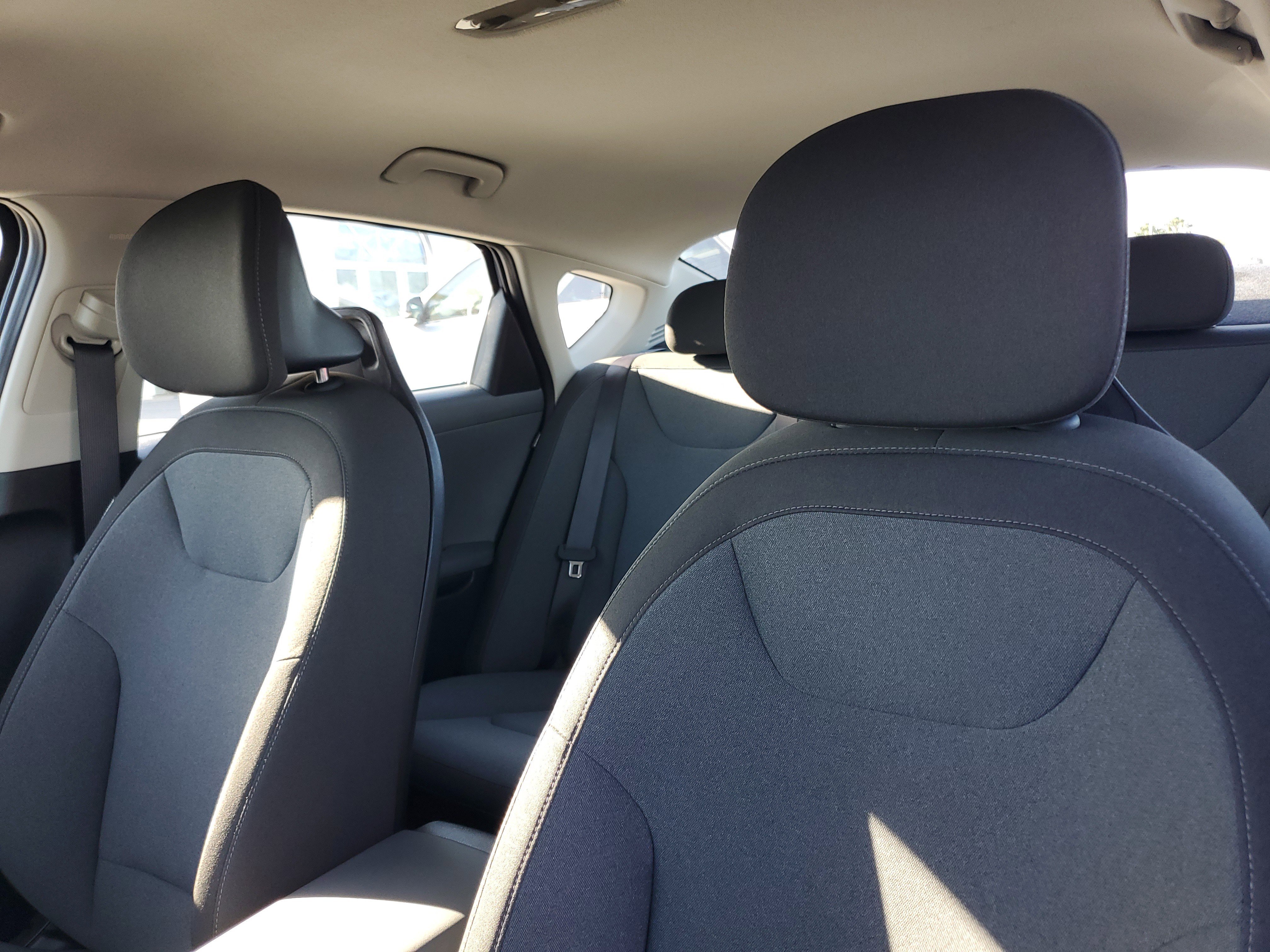 Used 2025 Blue Kia LXS image 10
