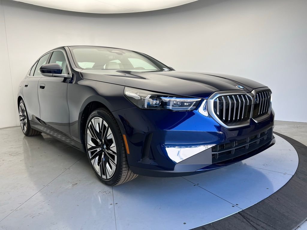 2026 Bmw 530i photo 2