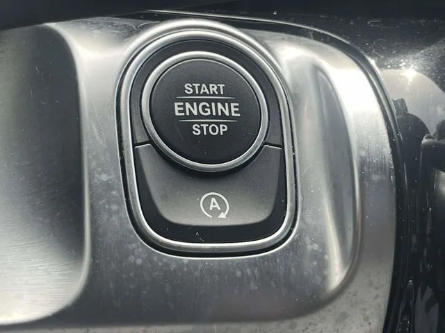 Certified Used 2021 White Mercedes-Benz GLB 250 image 32