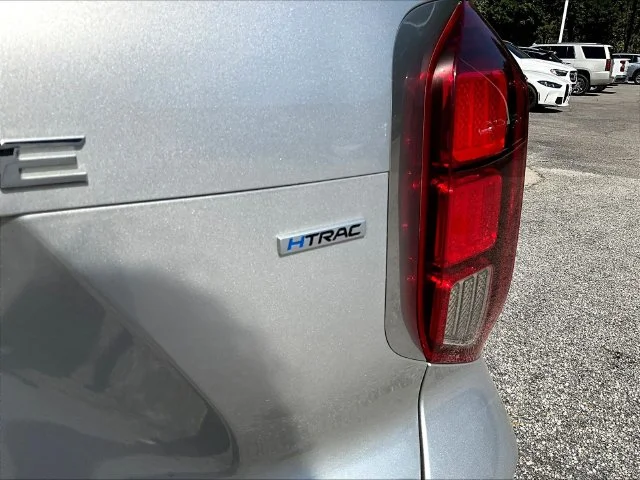 Used 2024 Silver Hyundai SEL image 27