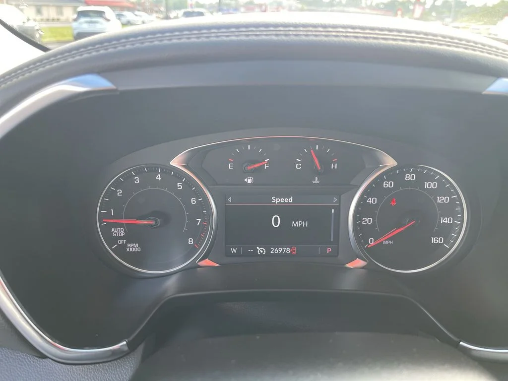 Used 2023 White Chevrolet LT image 19