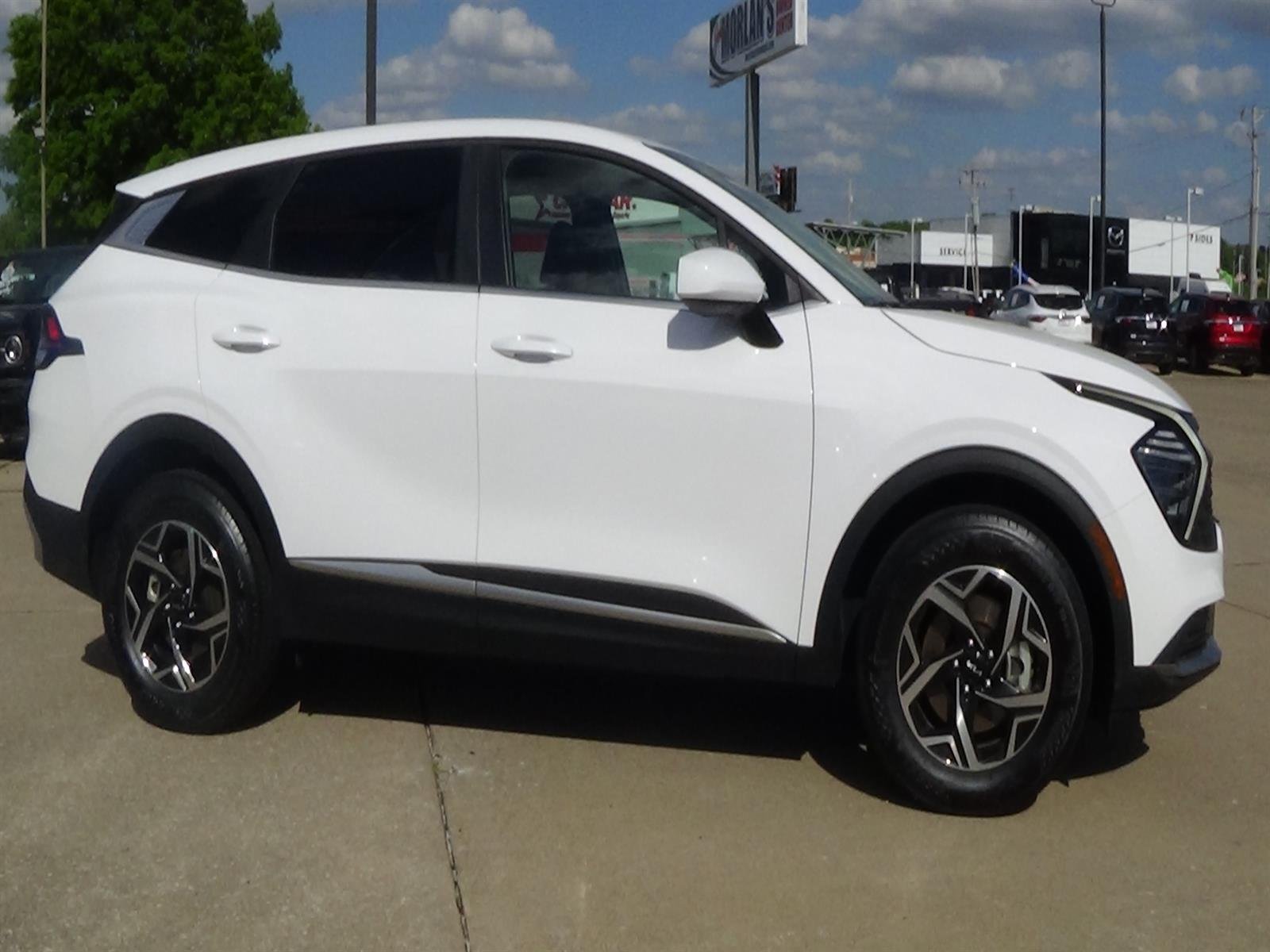 Certified Used 2025 Glacial White Pearl (gwp) Kia LX image 5