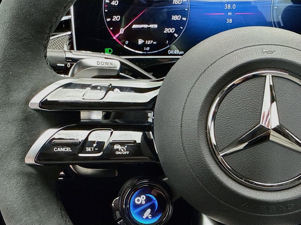 New 2027 MANUFAKTUR Alpine Grey Mercedes-Benz E 53 AMG® image 11