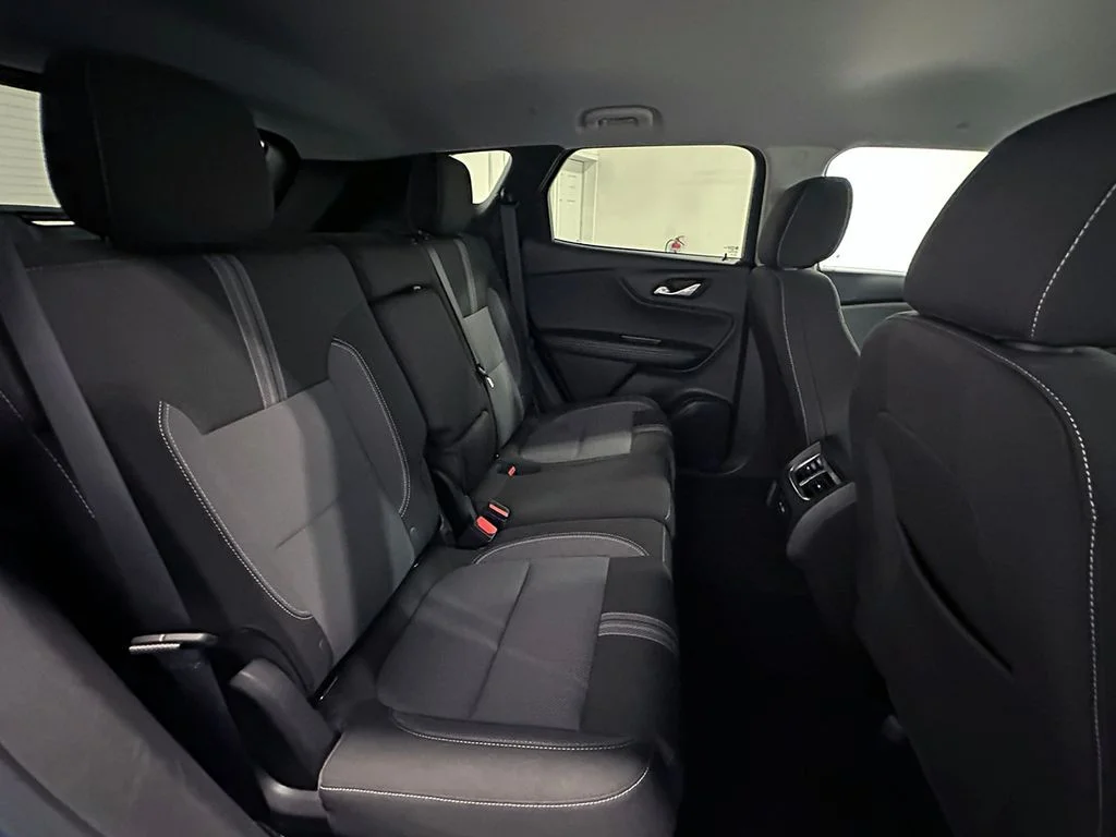Used 2025 Blue Chevrolet LT image 22