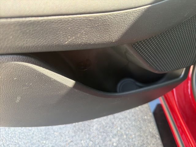 Used 2025 Red Hyundai SEL image 17