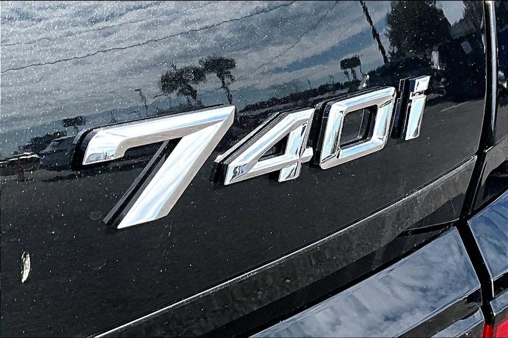 2026 BMW 7 Series 740i - Photo 15