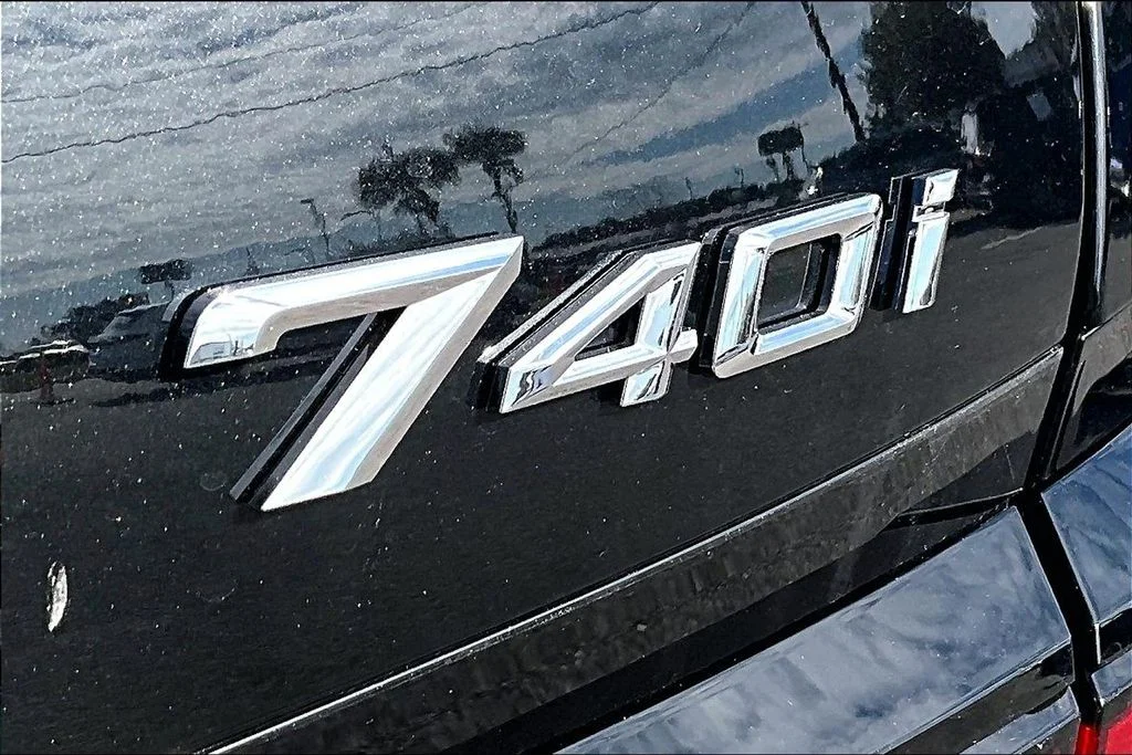 2026 BMW 7 Series 740i - Photo 15