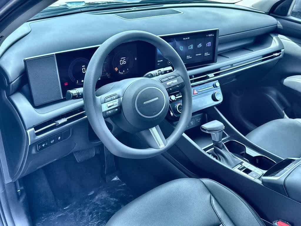 New 2026 Ecotronic Gray Hyundai SEL Plus FWD image 13
