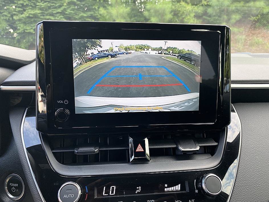 Certified Used 2023 Ice Cap Toyota SE image 18