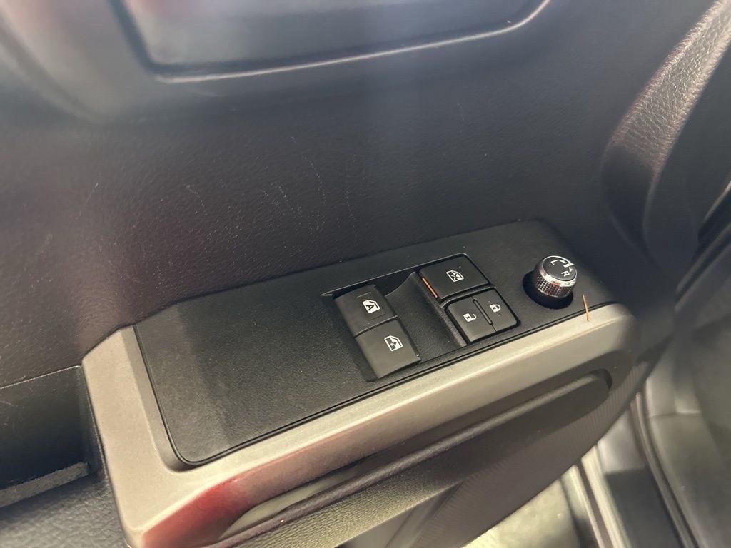 Used 2018 Magnetic Gray Metallic Toyota SR5 V6 image 11