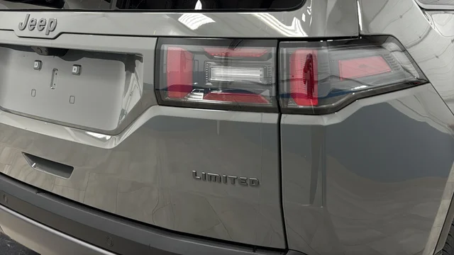 New 2026 Sting-Gray Clearcoat Jeep Limited image 38