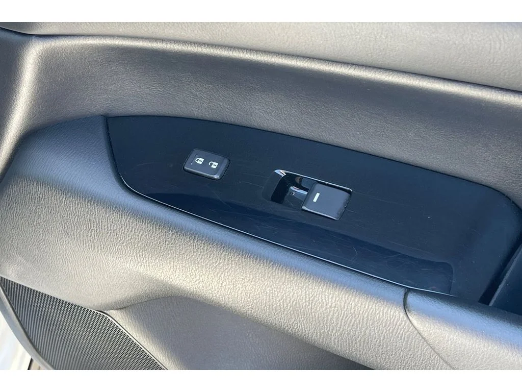 Used 2021 Snowflake White Pearl Mica Mazda Touring image 22