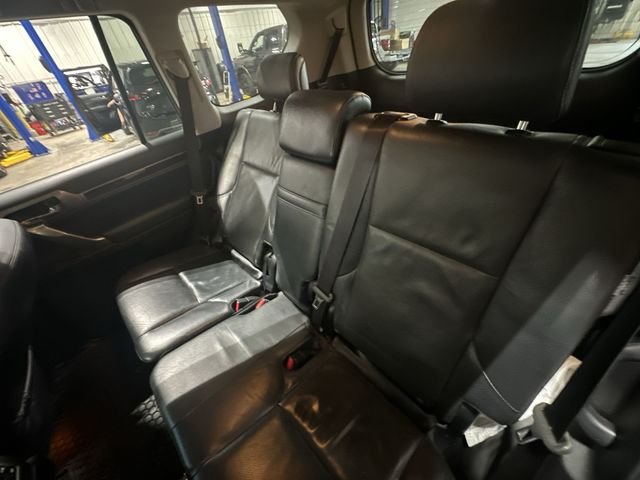 Used 2016 Gray Pearl Lexus 460 image 30