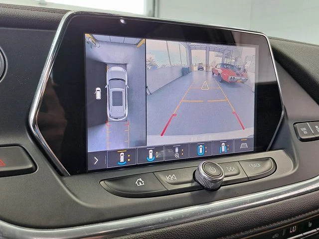 Used 2019 White Chevrolet Premier image 16
