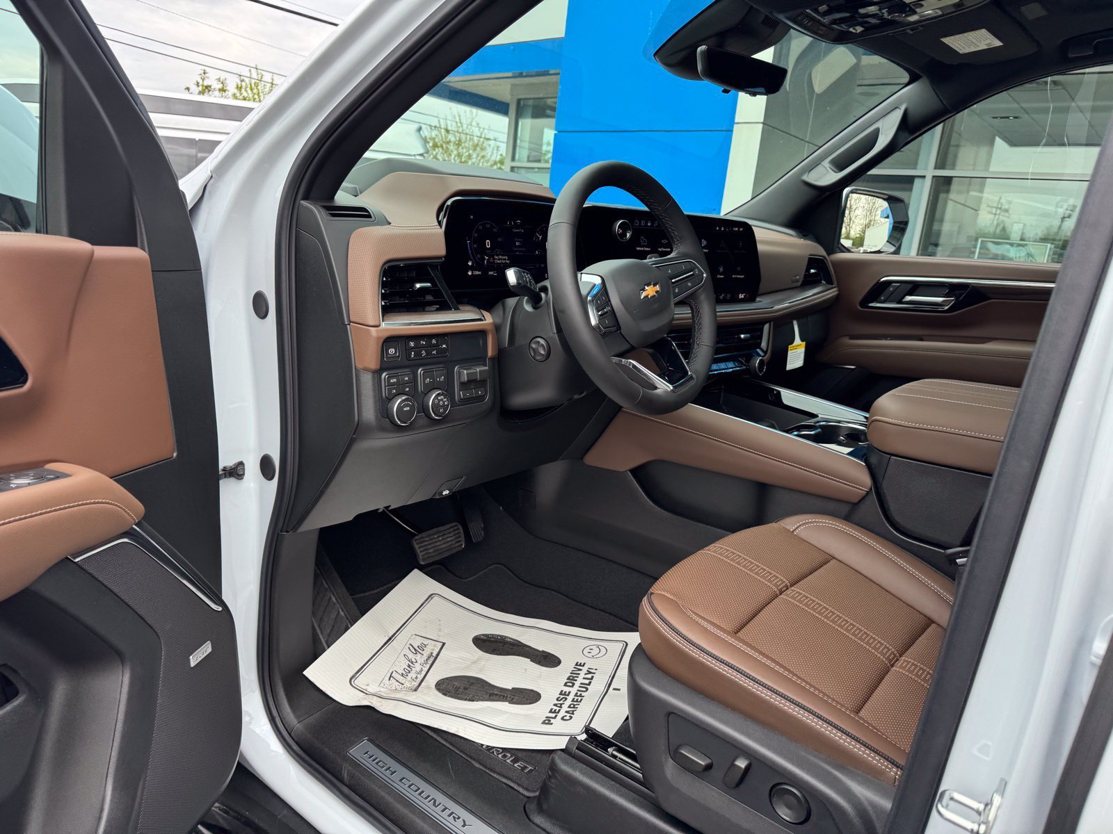 New 2026 Polar White Tricoat Chevrolet High Country image 10