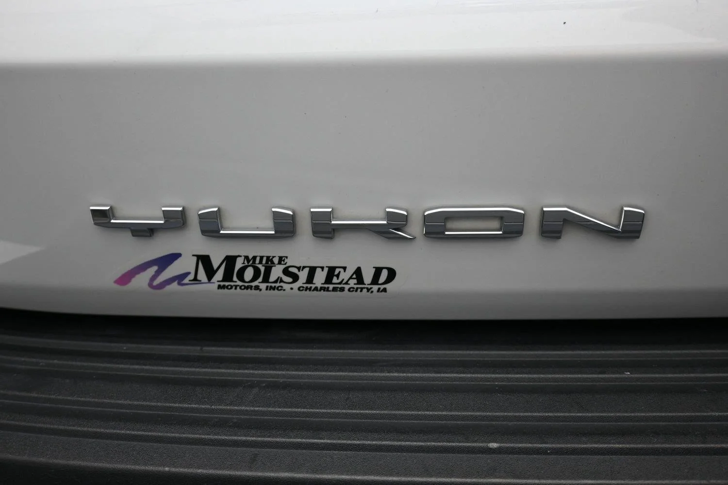 2025 GMC Yukon Denali Ultimate - Photo 21