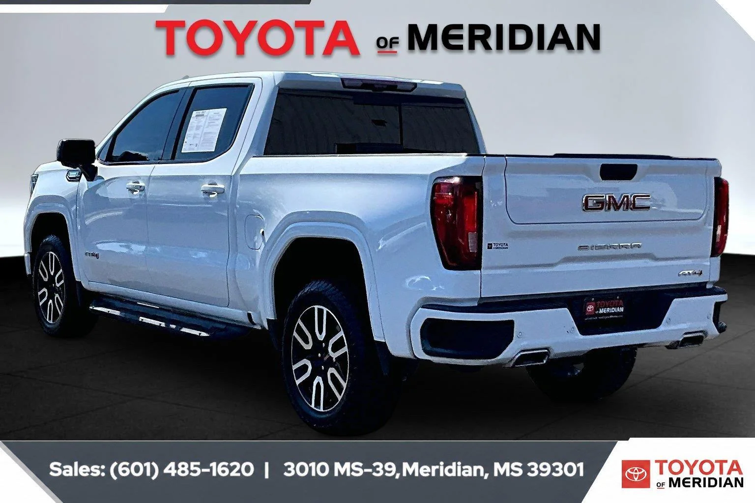 Used 2024 Summit White GMC AT4 image 2